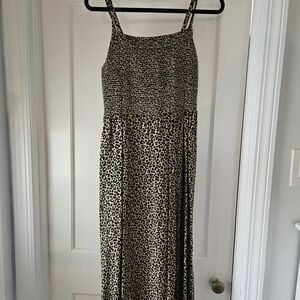 Old Navy Black and Tan Smocked Dress